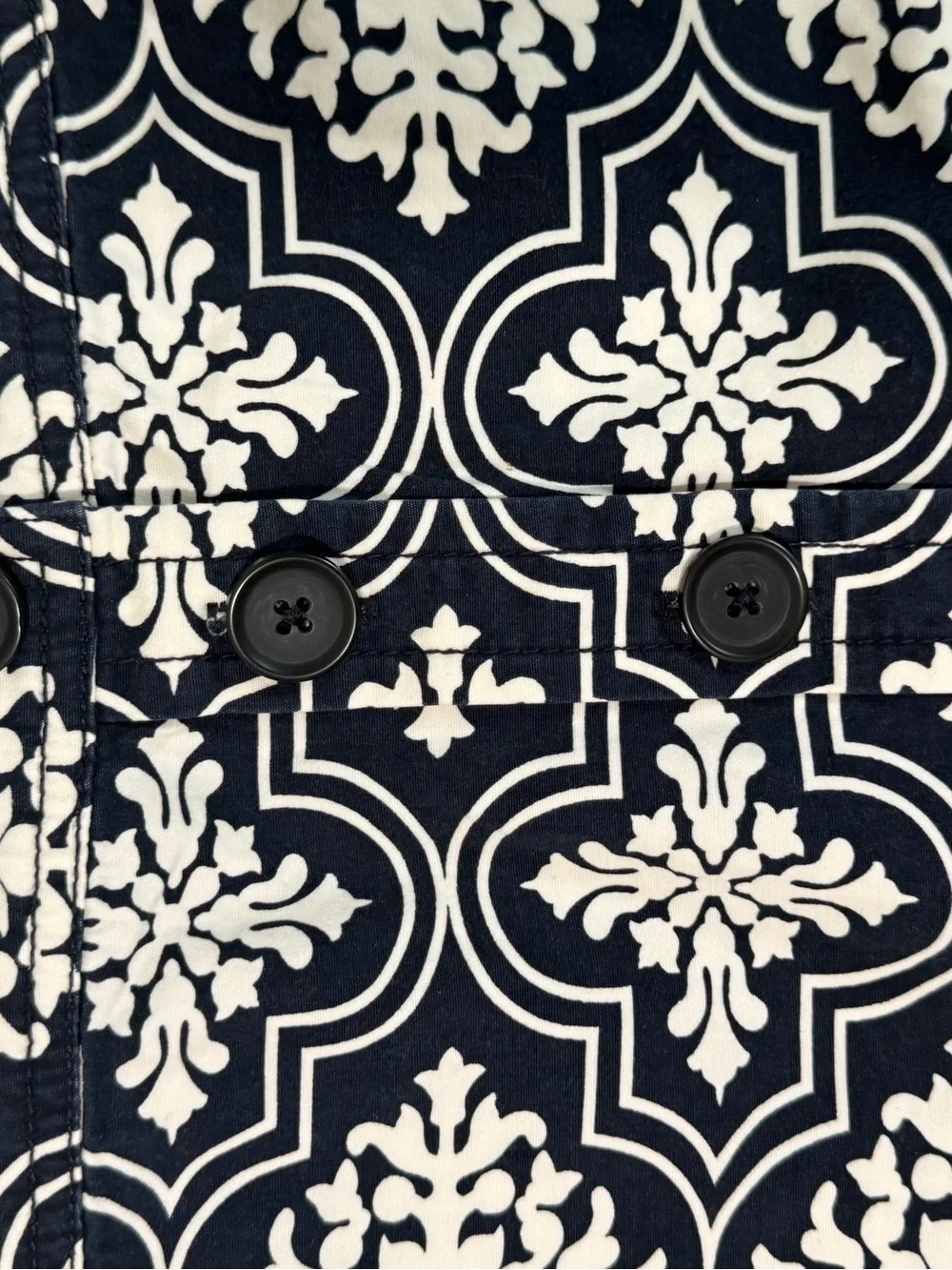 J. Crew Navy Blue/ White Medallion Patterned Mini Skirt Size 8